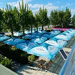 Marea Neagra Hotel 4*